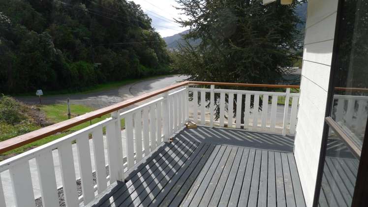 38a Buller Street Picton_11