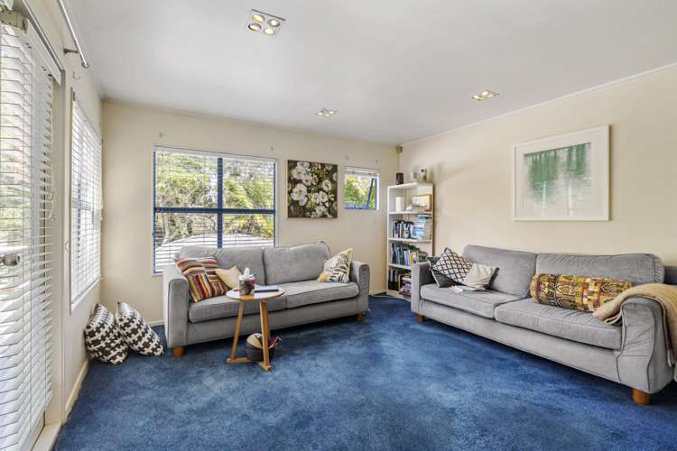 2/34 Seabreeze Road Narrow Neck_7