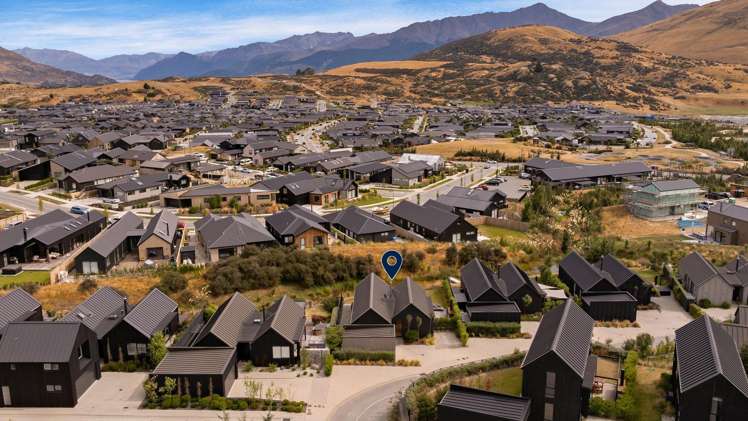 15 McKenzies Shute Jacks Point_21