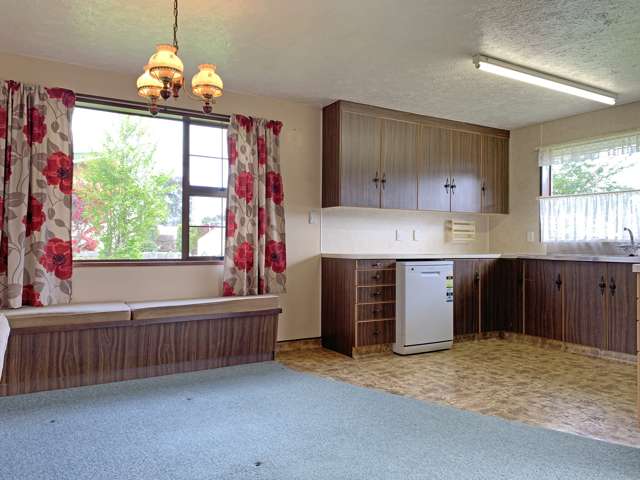 8 Burns Street Owaka_2