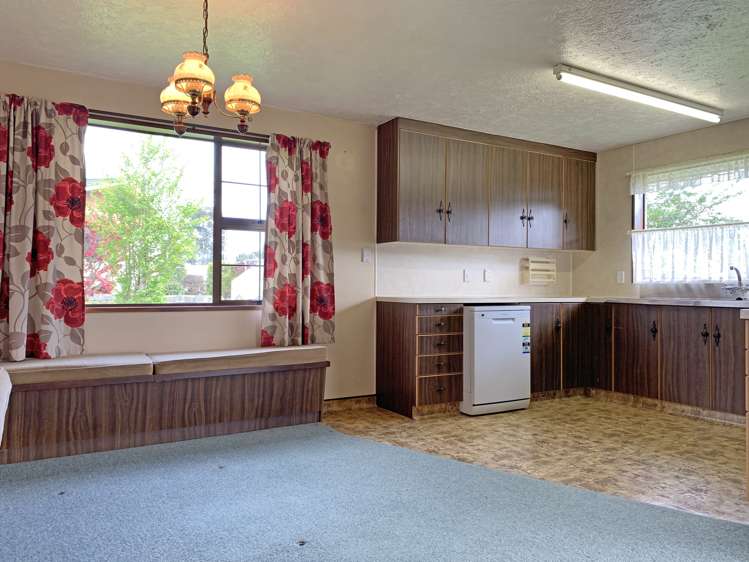 8 Burns Street Owaka_2