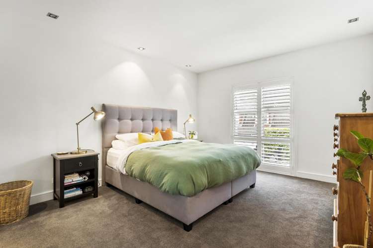 7/258 Hurstmere Road Takapuna_16