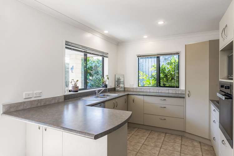 6 Allasha Way Paraparaumu_9