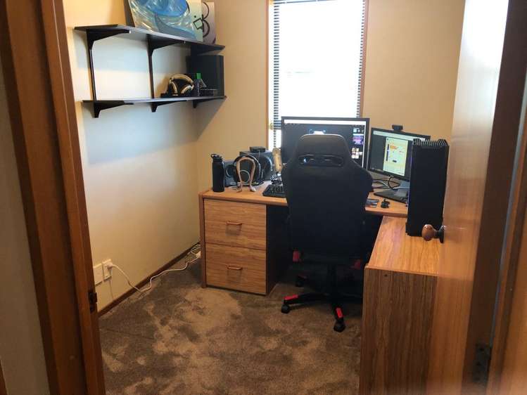 19 Peebles Drive Hei Hei_7