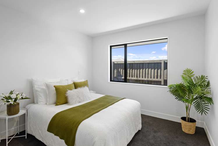 7 Candlesticks Crescent Lincoln_17