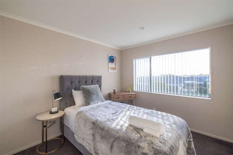 53 Turnberry Drive Wattle Downs_16