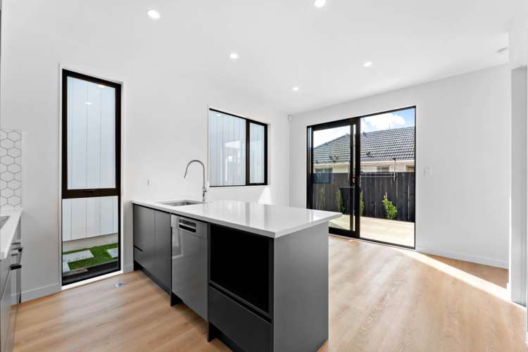 10C Serjeant Street Henderson_5