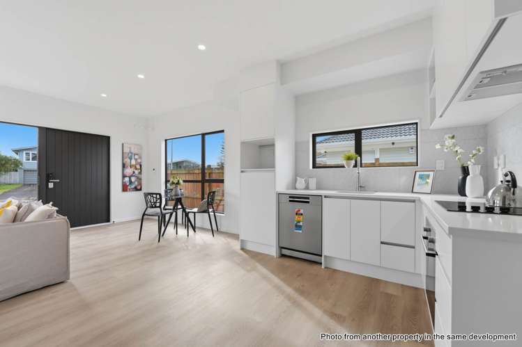 3/63 Gloria Avenue Te Atatu Peninsula_5