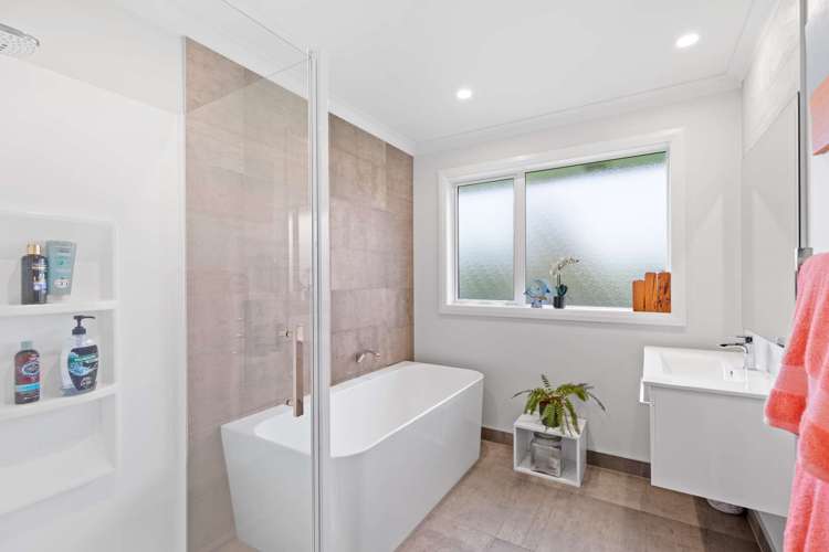 69 Johnstone Drive Fitzherbert_15