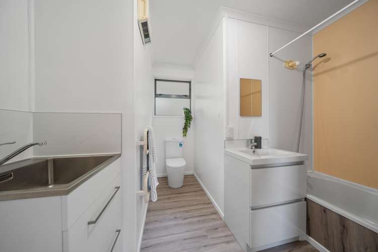 2/14 Doris Gordon Crescent Crofton Downs_7