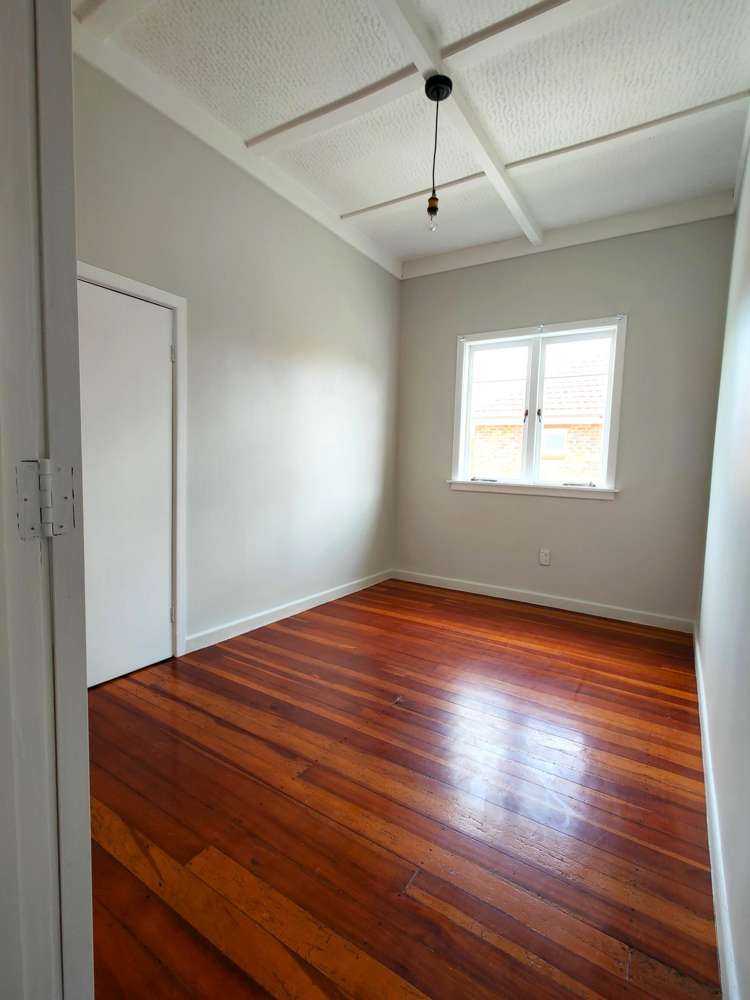 1 Invermay Avenue 罗斯基尔山奥克兰新西兰_12