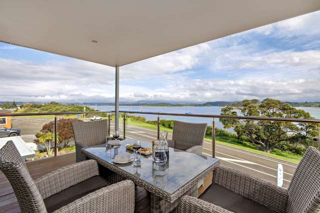 Absolutely breathtaking panoramic views- HARBOUR!