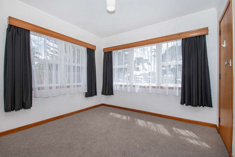 11a Lupton Avenue Kensington_8