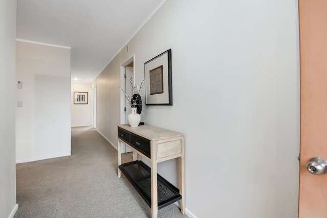 4 Red Hibiscus Road Stanmore Bay_3