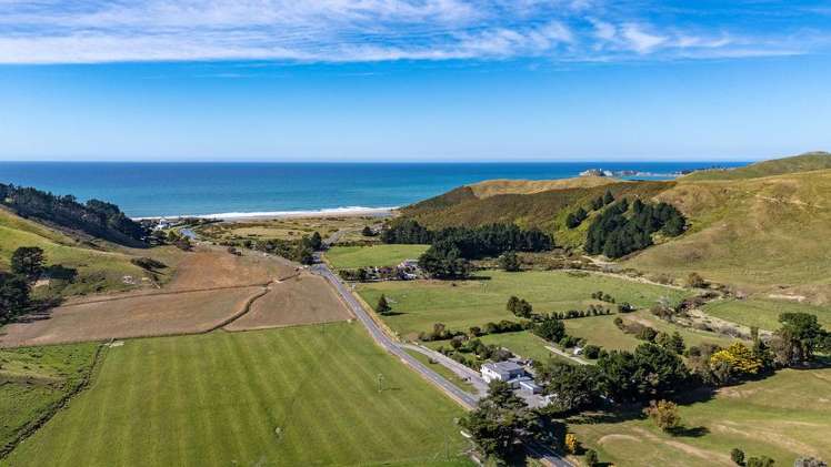 5726 Masterton Castlepoint Road Masterton_18