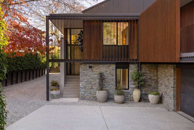 27 Arrowtown-Lake Hayes Road Lake Hayes_0