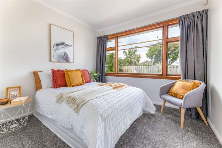 215 Breezes Road Aranui_6