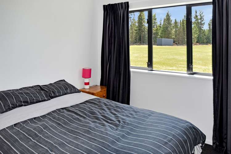 50 North West Arch Twizel_9