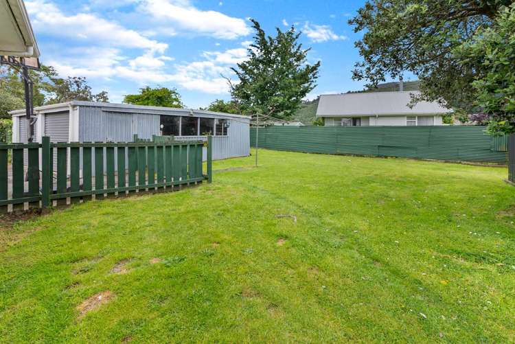 4 John Road Fairy Springs_16