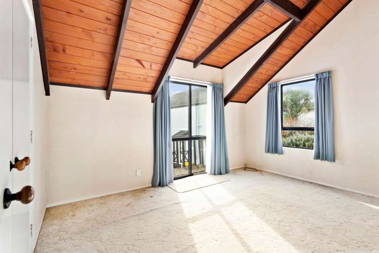 2/4 Manuka Road Glenfield_14