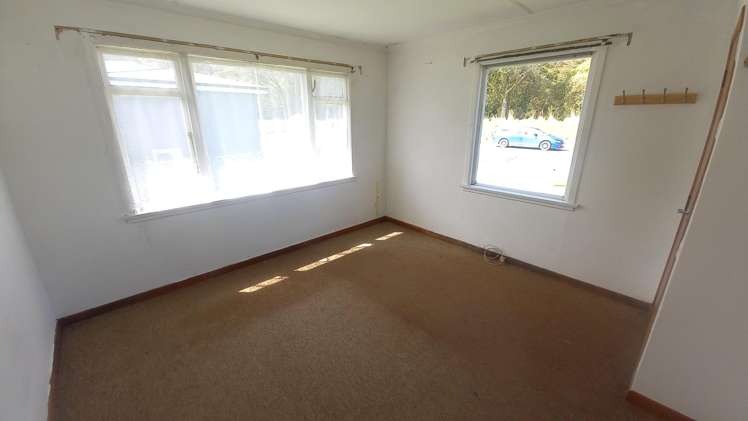 4 Erskine Street Tuatapere_8