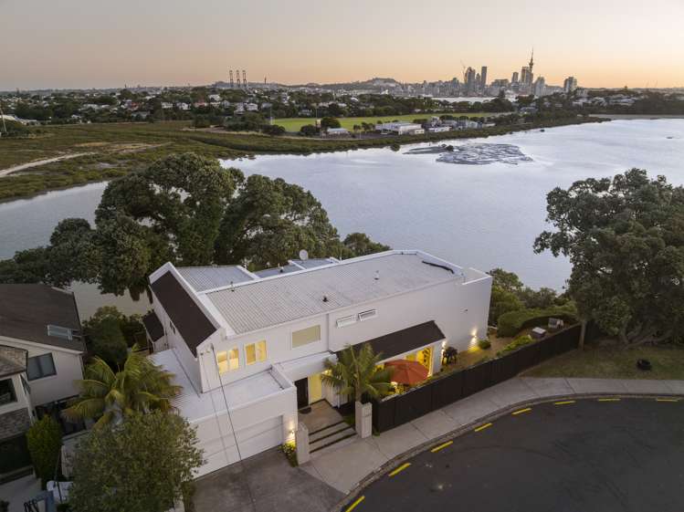 83 Ngataringa Road Devonport_30