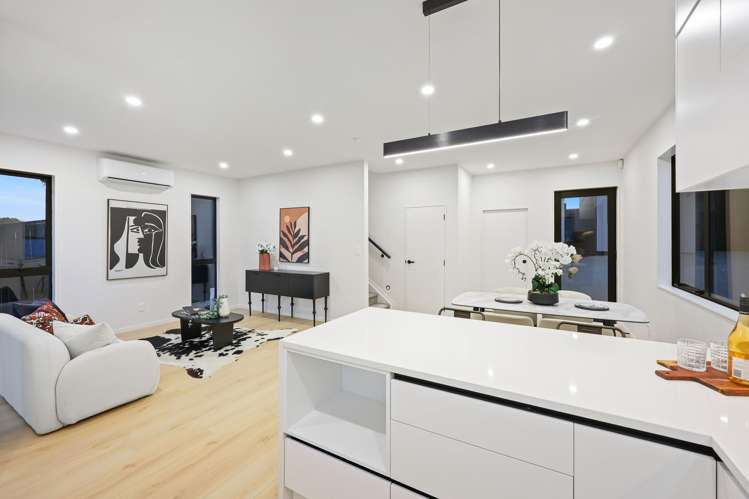 13B Meadway Sunnyhills_7