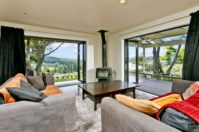 65 Manuka Grove Helensville_3