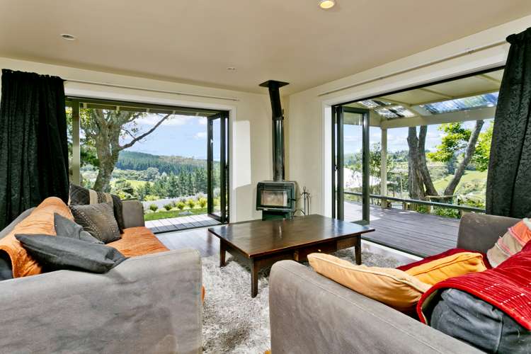 65 Manuka Grove Helensville_3