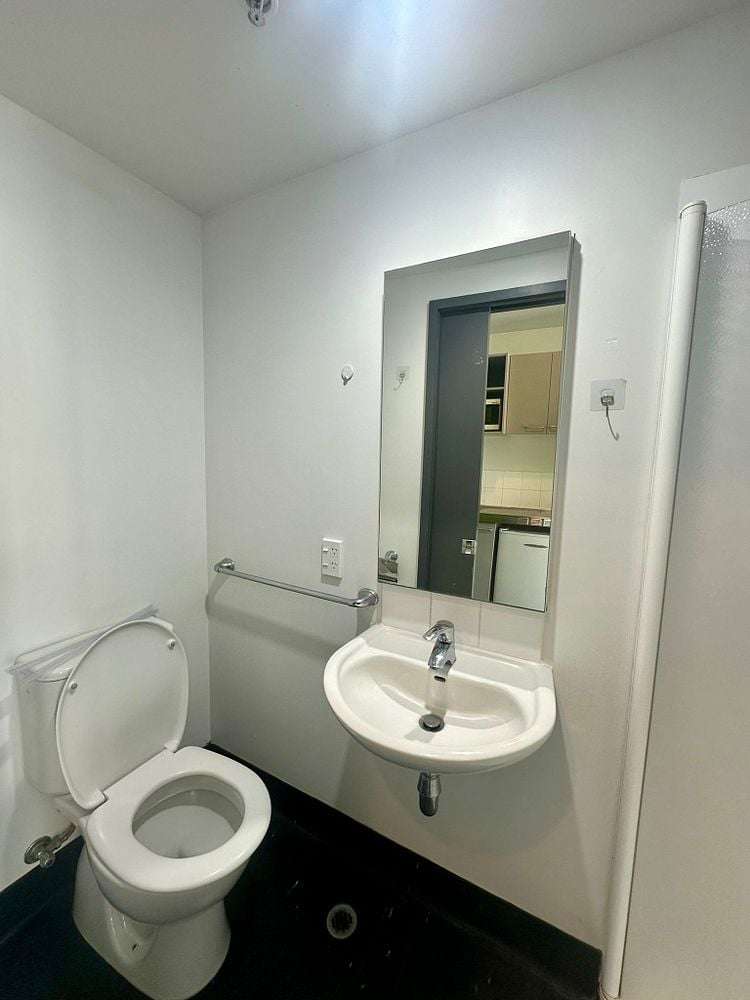 521/133 Beach Road Auckland Central_5