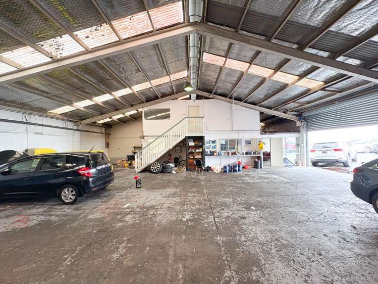 332 - 334 Church Street Penrose_4