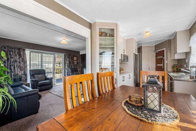15 Fenruss Street Fairy Springs_3