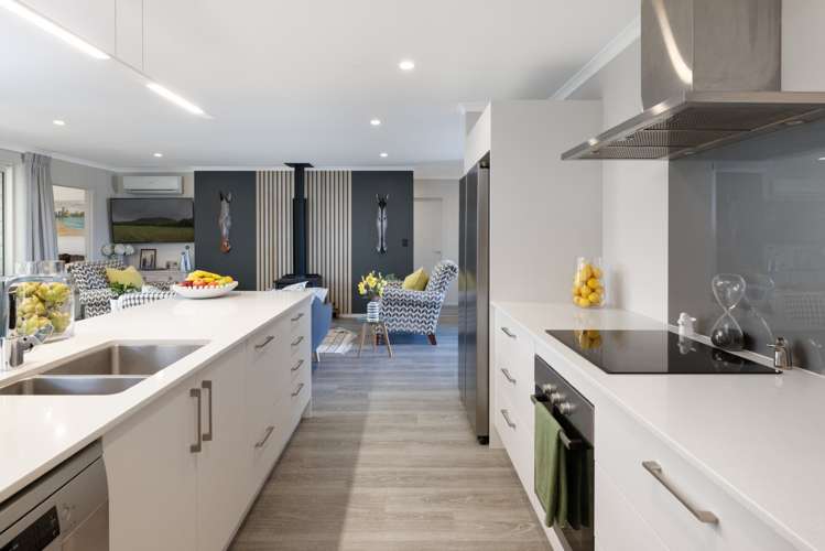 124 Puhirake Crescent Pyes Pa_8