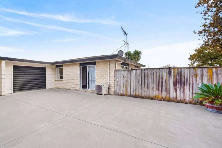 58B Whiting Crescent Greenmeadows_16