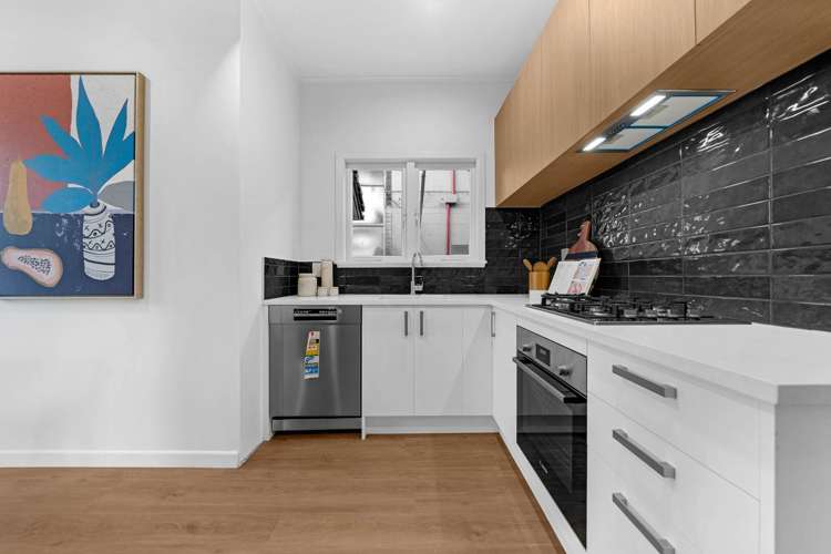 4029 Great North Road Glen Eden_18