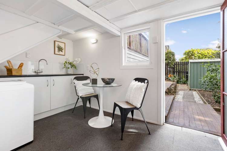 1 Hillside Crescent Mount Eden_16