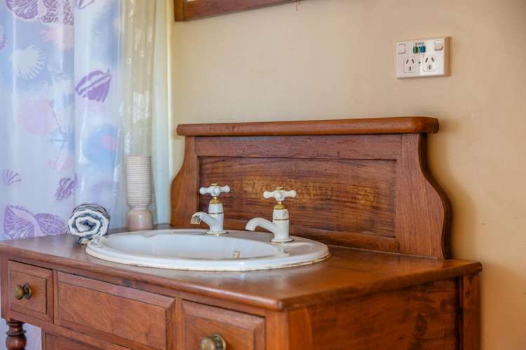 14 Weka Road Oneroa_15