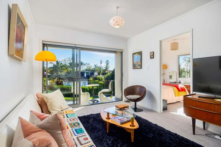 6/8 Western Springs Road_5