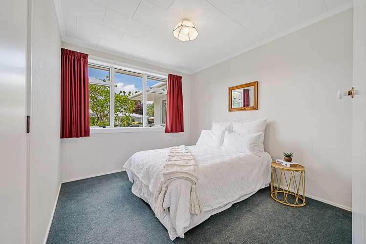 2 Ruthken Crescent Springlands_9