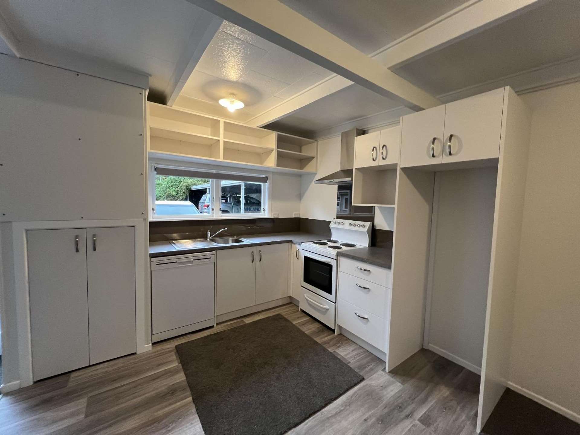 4/1 Riverbank Road 11210_0