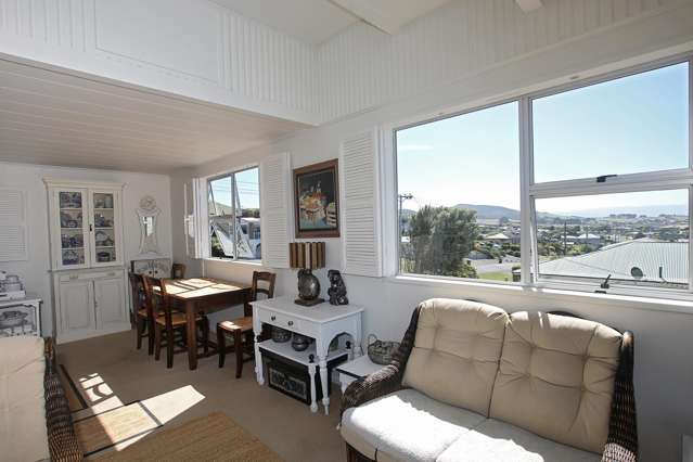 123 Walker Street Riverton_4