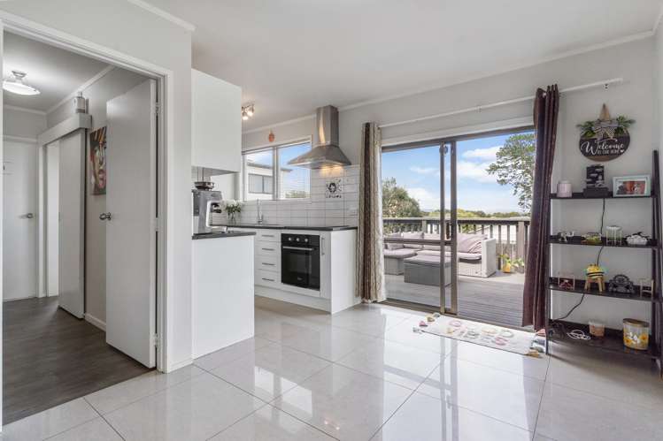 186 Mahia Road Wattle Downs_7