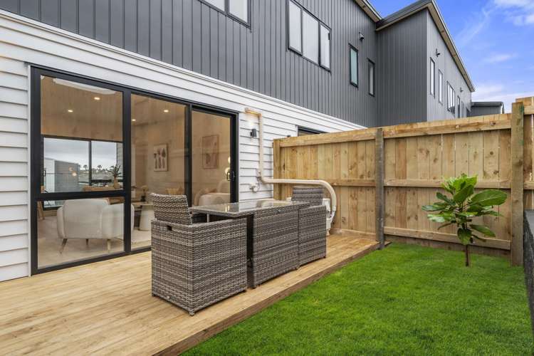 13 Rengarenga Rise_3