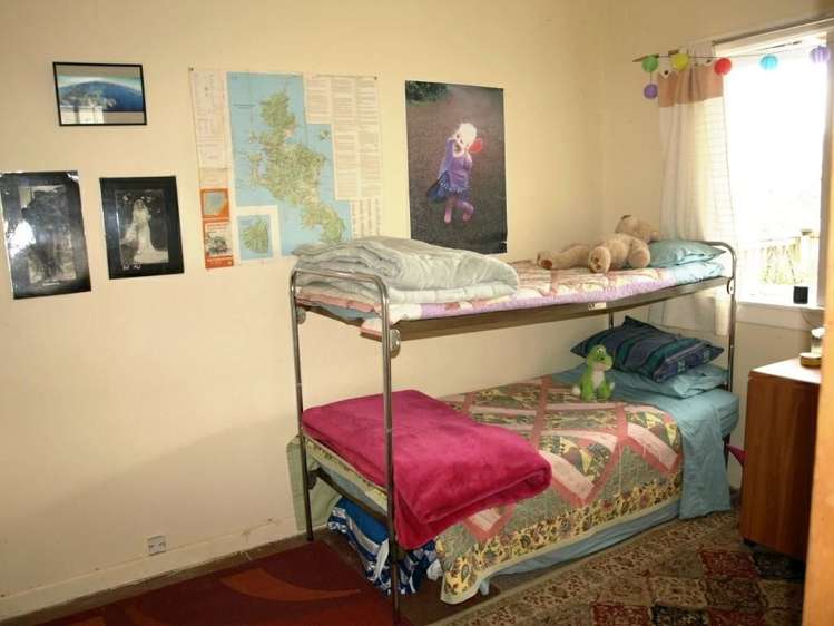 27 Putiki Road Ostend_13