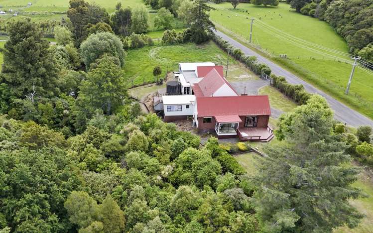 203 Fergusson Road Halcombe_21