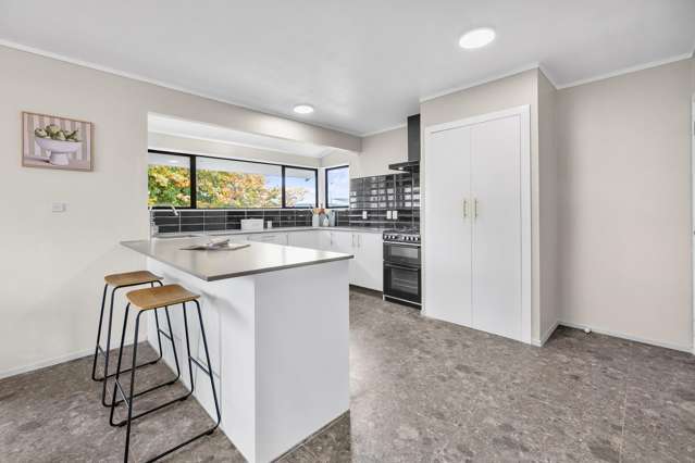 2 Bronte Place Owhata_2