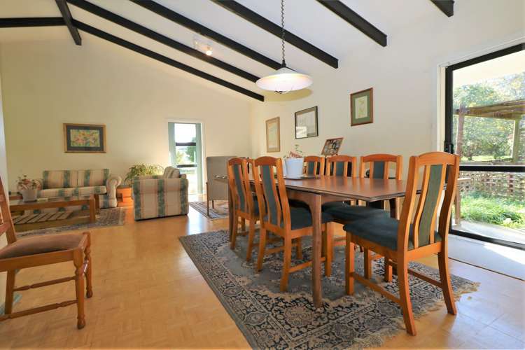 32c Lincoln Road Carterton_11