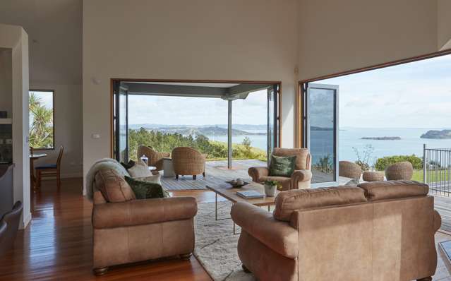 15A Te Papa Road Kawakawa Bay_2