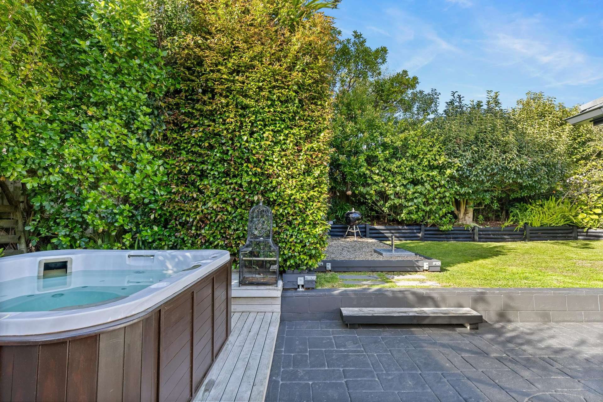 2/3 Sharon Road Waiake_0