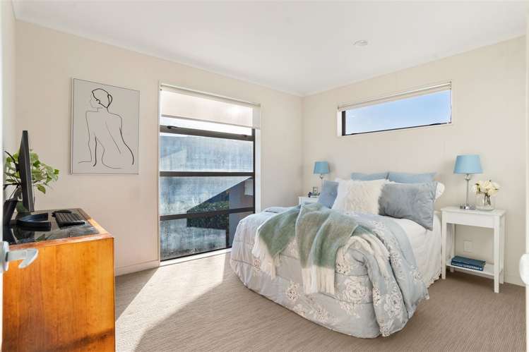 33 Chateau Rise Flat Bush_22